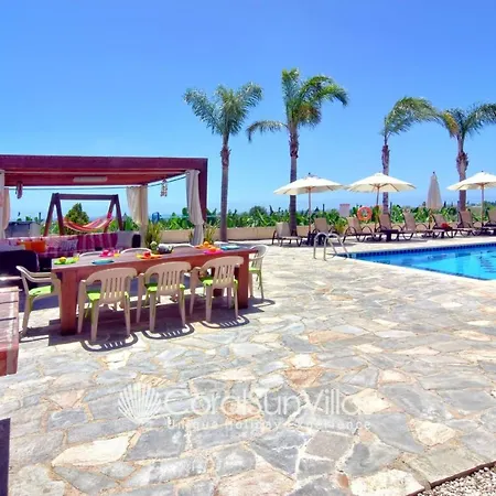 Family Short Walk To Coral Bay Strip 5 Min And Pub, Shops Etc *