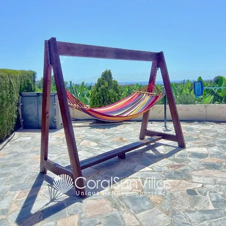 Family Short Walk To Coral Bay Strip 5 Min And Pub, Shops Etc بييا