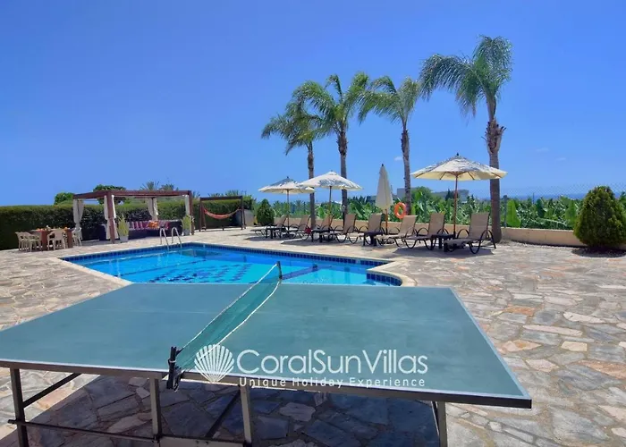 Family Short Walk To Coral Bay Strip 5 Min And Pub, Shops Etc * Pégeia