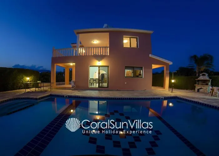 Family Short Walk To Coral Bay Strip 5 Min And Pub, Shops Etc Villa Peyia