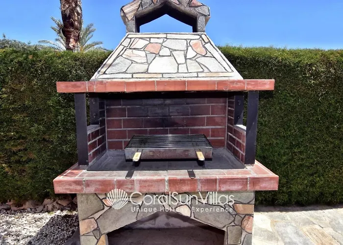 Family Short Walk To Coral Bay Strip 5 Min And Pub, Shops Etc *