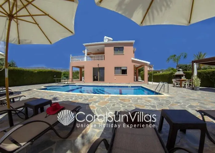 Villa Family Short Walk To Coral Bay Strip 5 Min And Pub, Shops Etc Pégeia