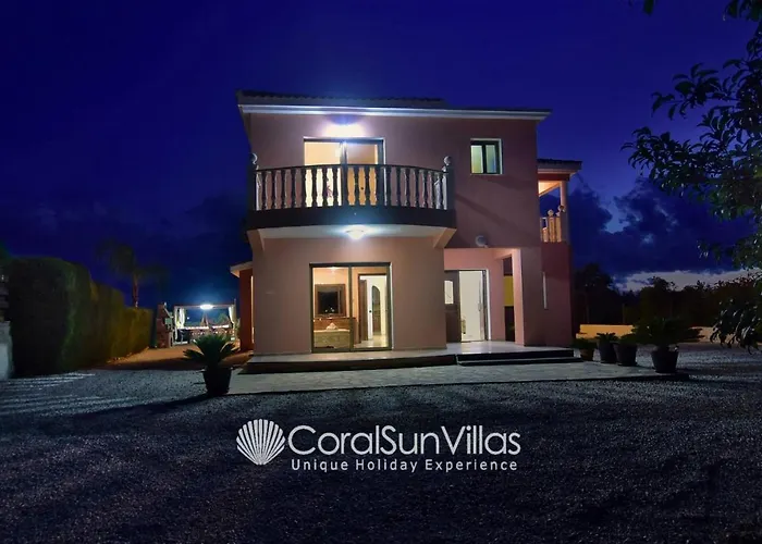 Family Short Walk To Coral Bay Strip 5 Min And Pub, Shops Etc Pégeia